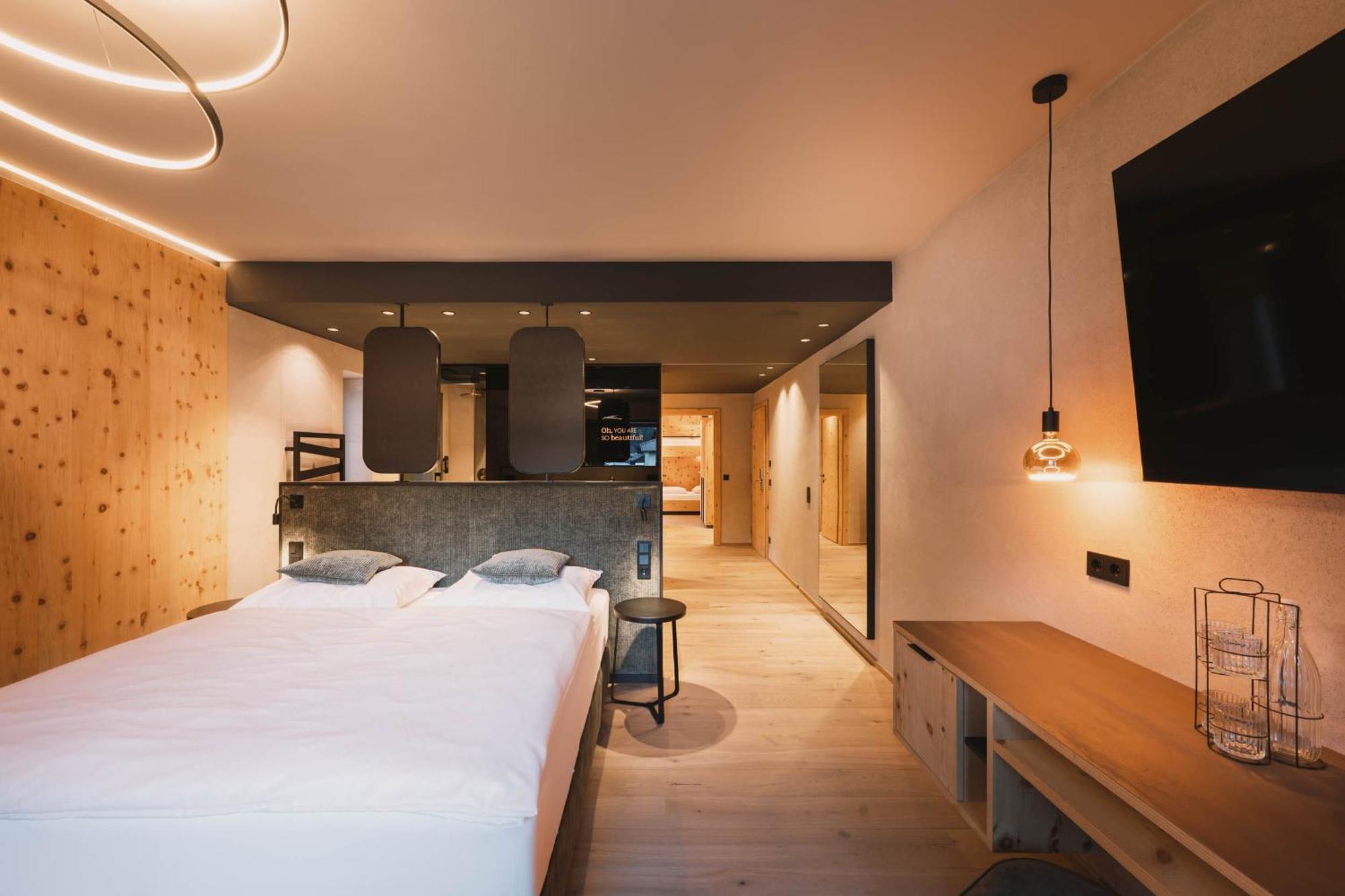 Familotel Kindl Neustift im Stubaital Exterior photo