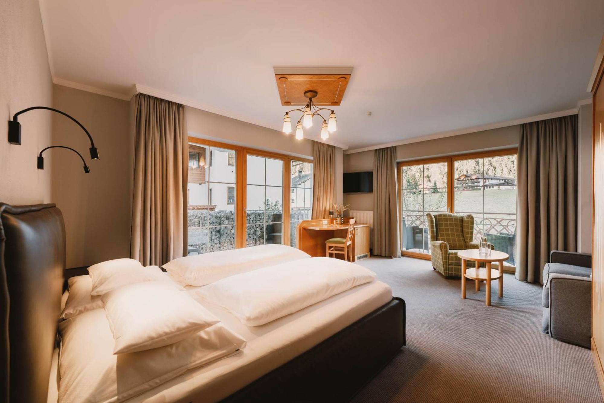 Familotel Kindl Neustift im Stubaital Exterior photo